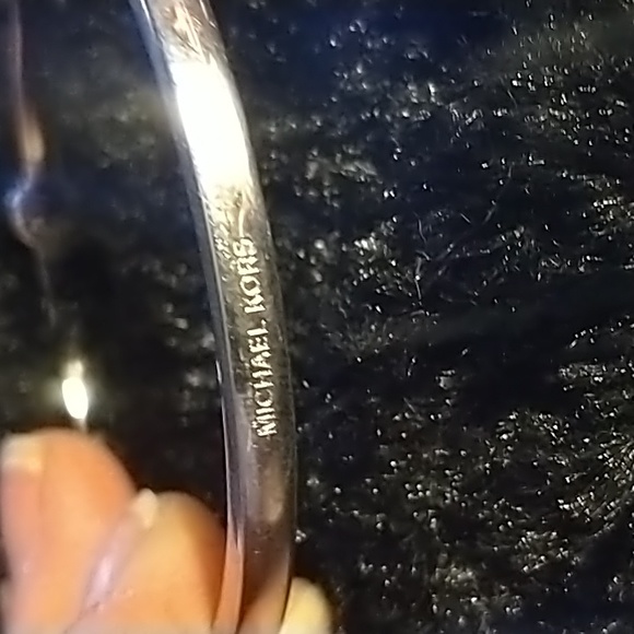 Michael Kors bangle in silver and cz - Picture 4 of 6